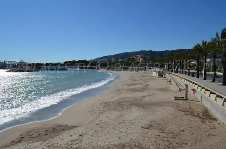 F1 A 5 Minutes Des Plages Et De La Gare Vallauris